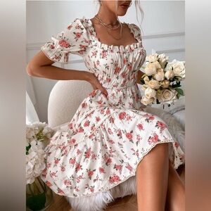 Square neck floral dress size small